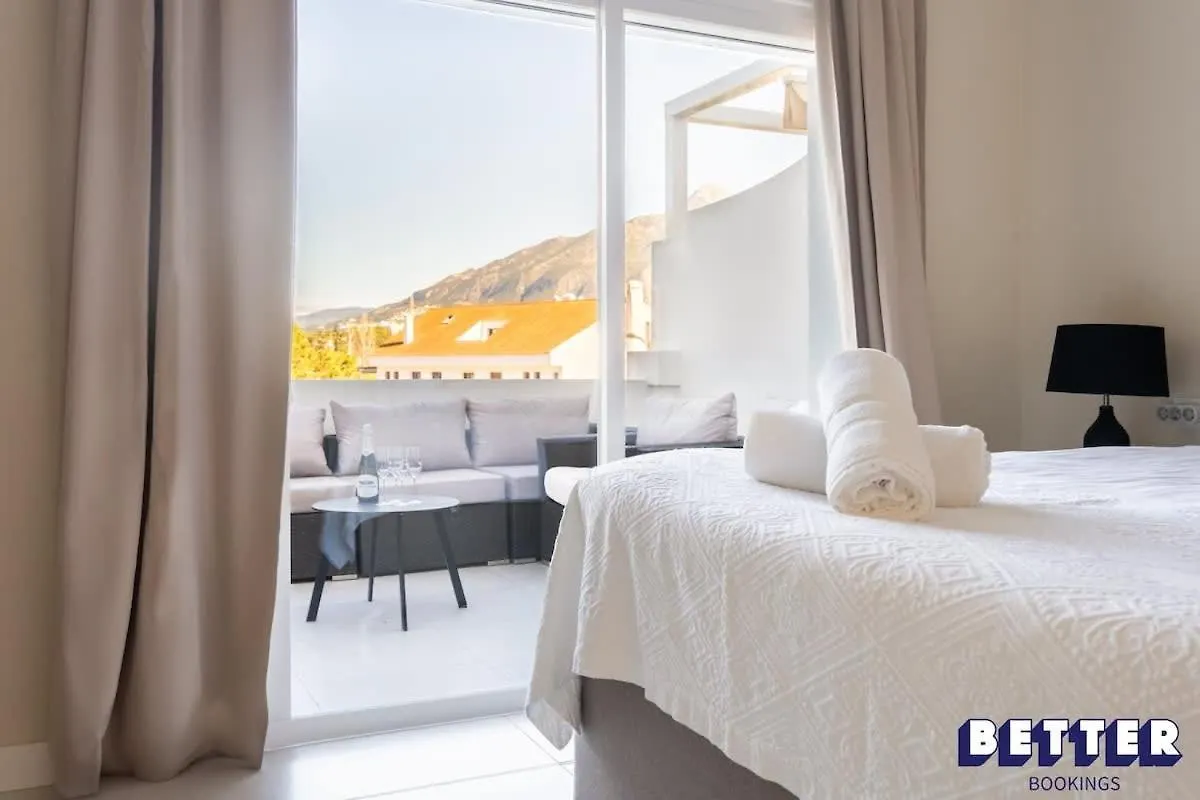 Luxurious Marbella Apt Near Puerto Banus - Hot Tub 0*,  Испания