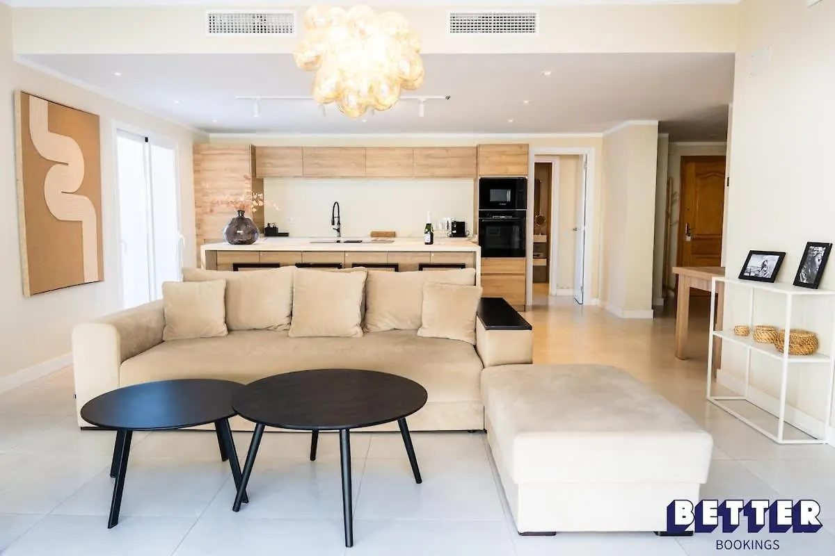 Luxurious Marbella Apt Near Puerto Banus - Hot Tub 0*,  Испания